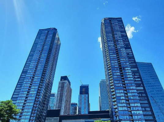 tour du canadien condo à vendre